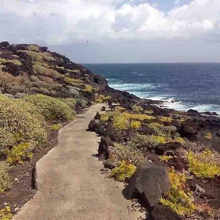Casa Con Vistas La Caleta (El Hierro)